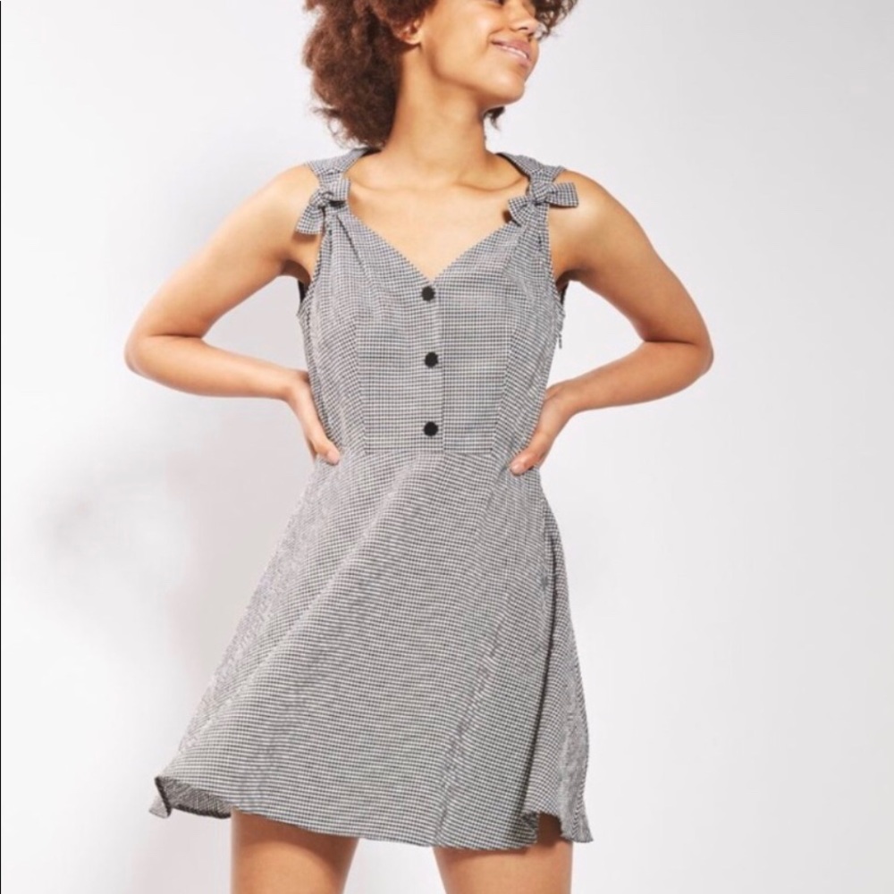 TOPSHOP gingham print sweetheart style mini dress